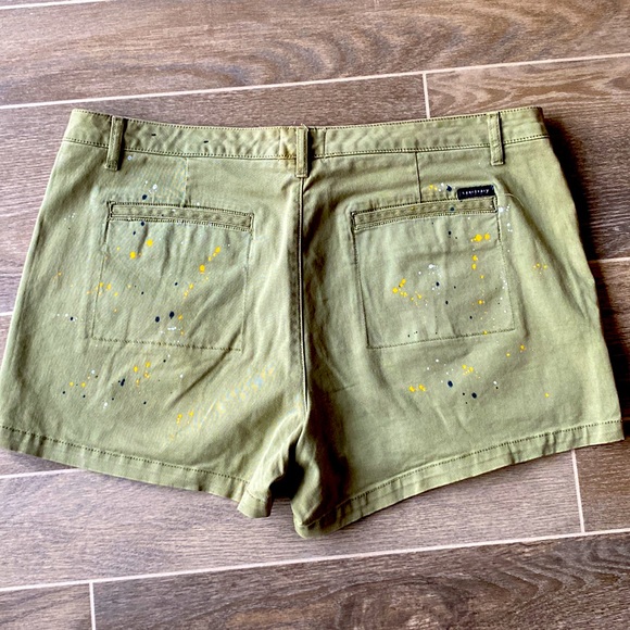 SANCTUARY Green Field Paint Splatter Casual Short - Picture 3 of 3